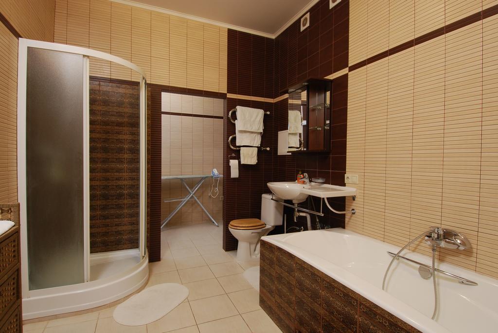 Botanic Saksaganskogo Apartman Kijev Kültér fotó