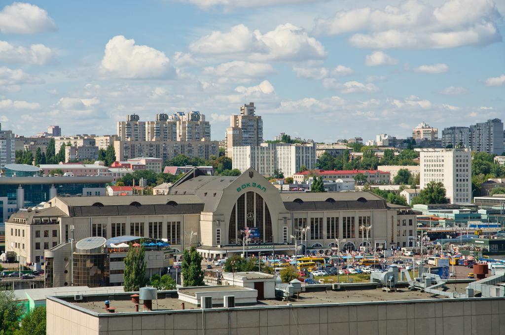 Botanic Saksaganskogo Apartman Kijev Kültér fotó